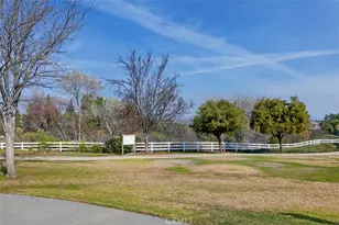 37672 Oxford Dr, Murrieta, CA 92562 - Photo 41