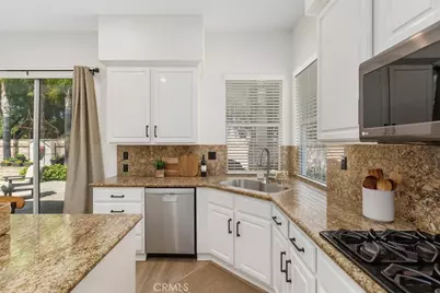 37672 Oxford Drive, Murrieta, CA 92562 - Photo 17