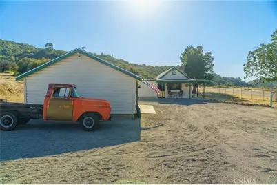 60861 Burnt Valley Road, Anza, CA 92539 - Photo 45