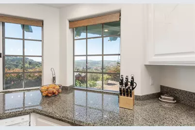 31499 Lake Vista Cir, Bonsall, CA 92003 - Photo 15