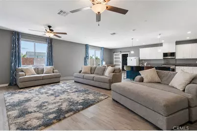 31409 Darlington Oak Drive, Winchester, CA 92596 - Photo 5