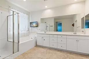 31409 Darlington Oak Dr, Winchester, CA 92596 - Photo 13