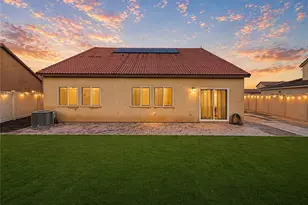 28437 Pinon Ct, Winchester, CA 92596 - Photo 5