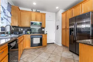 31652 Umbria Ln, Winchester, CA 92596 - Photo 15