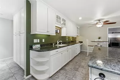 590 N Hemet Street, Hemet, CA 92544 - Photo 11