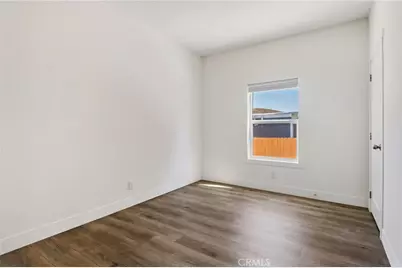 32850 Gregory Place, Lake Elsinore, CA 92530 - Photo 15