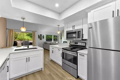 29376 Via Frontera, Murrieta, CA 92563 - Photo 13