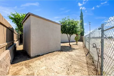 470 W Kimball, Hemet, CA 92543 - Photo 15