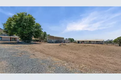 28736 Warren, Hemet, CA 92545 - Photo 45
