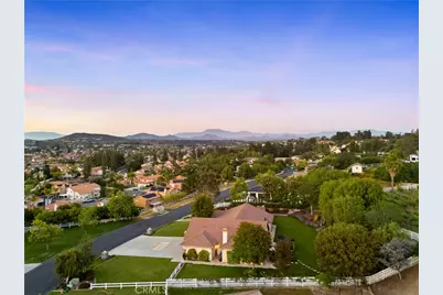 30175 Corte Coelho, Temecula, CA 92591 - Photo 9