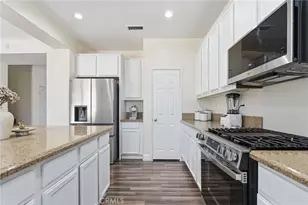 12217 Dandelion, Victorville, CA 92392 - Photo 7