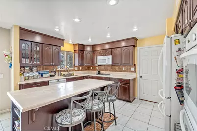 3016 Shane Dr., Colton, CA 92324 - Photo 13