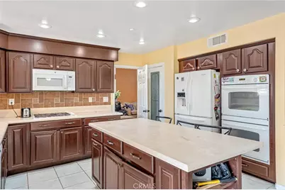 3016 Shane Dr., Colton, CA 92324 - Photo 15