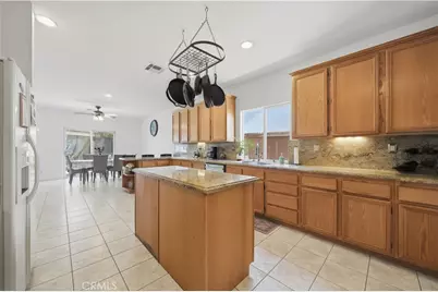 29260 Wrangler Drive, Murrieta, CA 92563 - Photo 17