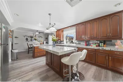41215 Crest Dr, Hemet, CA 92544 - Photo 11