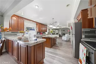 41215 Crest Dr, Hemet, CA 92544 - Photo 9
