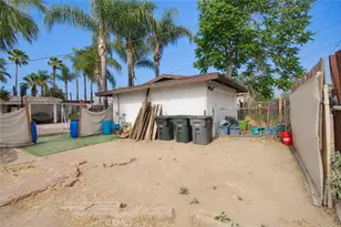 249 W 6th, Perris, CA 92570 - Photo 5