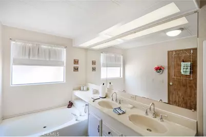 1778 Burr Oak Way, Hemet, CA 92543 - Photo 27