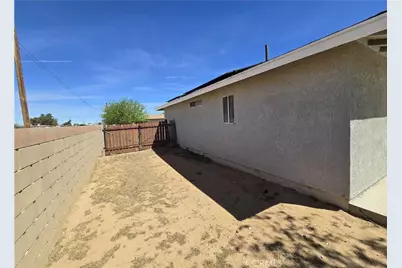 22909 Eyota, Apple Valley, CA 92308 - Photo 15