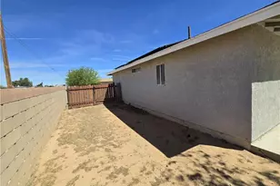 22909 Eyota, Apple Valley, CA 92308 - Photo 15