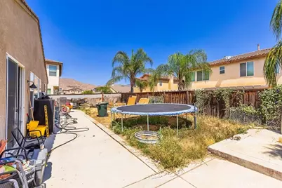 2853 Pansy Way, San Jacinto, CA 92582 - Photo 19