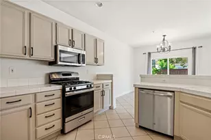 39951 Millbrook Way, Murrieta, CA 92563 - Photo 9