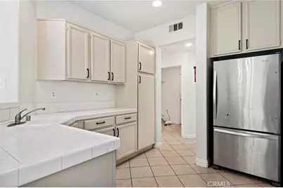 39951 Millbrook Way #B, Murrieta, CA 92563 - Photo 11