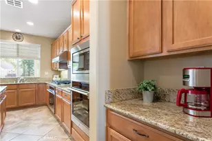 42550 Port Ln, Murrieta, CA 92562 - Photo 13