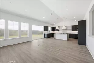 17714 Doheny Ct, Hesperia, CA 92345 - Photo 9