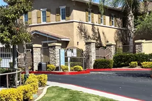 26408 Arboretum, Murrieta, CA 92563 - Photo 3