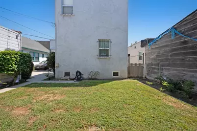 1847 W 68th, Los Angeles, CA 90047 - Photo 21