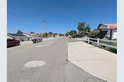31273 Montgomery Avenue, Nuevo, CA 92567 - Photo 7