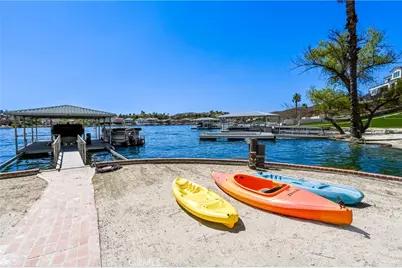 22376 W San Joaquin, Canyon Lake, CA 92587 - Photo 17