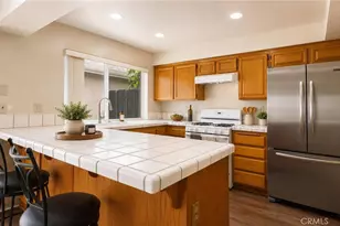 8901 Serapis, Downey, CA 90240 - Photo 9