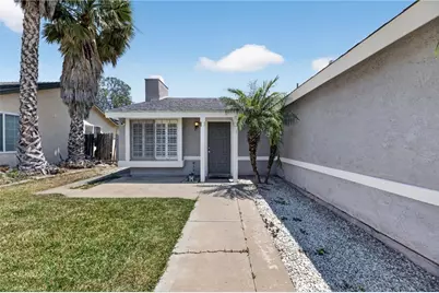 142 N Massachusetts, Lake Elsinore, CA 92530 - Photo 3