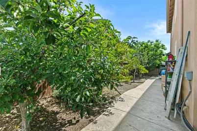 29949 Fox Creek, Menifee, CA 92586 - Photo 37