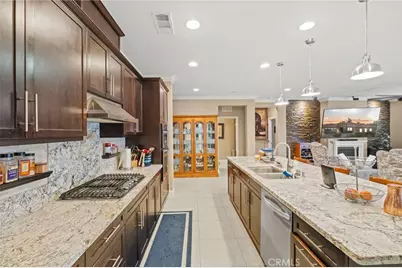 34571 Misstletoe, Murrieta, CA 92563 - Photo 9