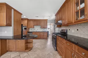 5621 Vonnie Ln, Cypress, CA 90630 - Photo 9
