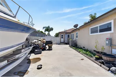 5621 Vonnie Ln, Cypress, CA 90630 - Photo 31