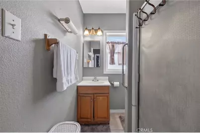 5621 Vonnie Ln, Cypress, CA 90630 - Photo 23