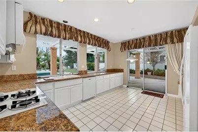32105 Via Cordoba, Temecula, CA 92592 - Photo 15