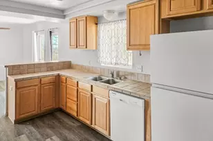 2021 Pecos Ave, Lake Isabella, CA 93240 - Photo 5