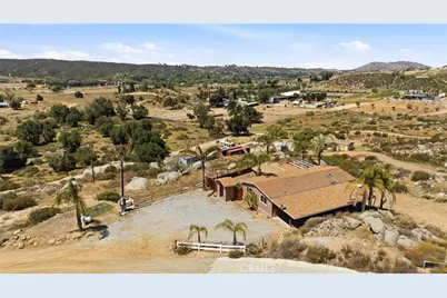 40100 Owl Valley, Temecula, CA 92592 - Photo 3