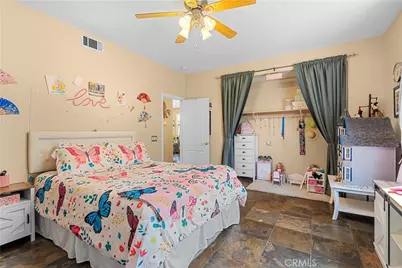 21124 Cross Creek Drive, Saugus, CA 91350 - Photo 27