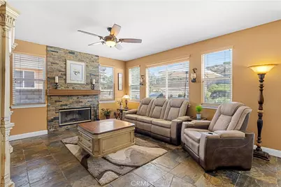 21124 Cross Creek Drive, Saugus, CA 91350 - Photo 17