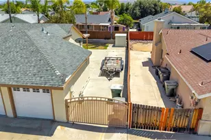 42849 Seal Rock Ct, Hemet, CA 92544 - Photo 11
