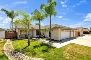 42849 Seal Rock Ct, Hemet, CA 92544 - Photo 3