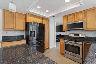 27406 Echo Canyon Ct, Corona, CA 92883 - Photo 15