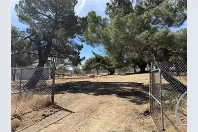 57313 Holland, Anza, CA 92539 - Photo 19