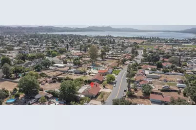 15640 Alvarado, Lake Elsinore, CA 92530 - Photo 31